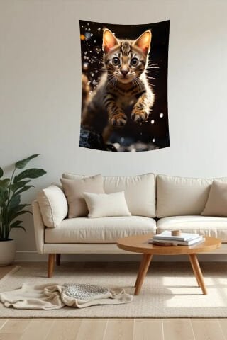 Zıplayan Yavru Kedi Desenli Duvar Örtüsü