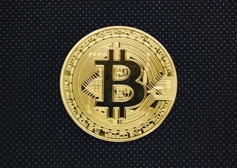 Bitcoin Desenli Duvar Örtüsü