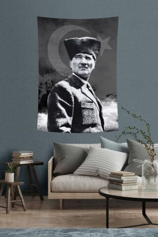 Atatürk ve Türk Bayrağı Temalı Duvar Örtüsü