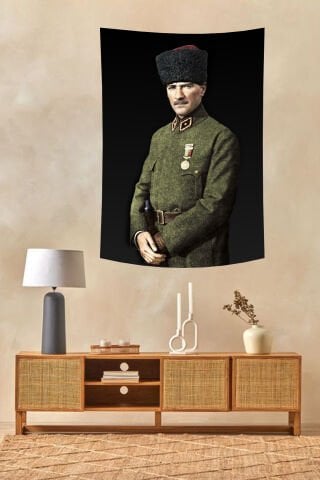 Atatürk Askeri Üniforma Portre Duvar Örtüsü