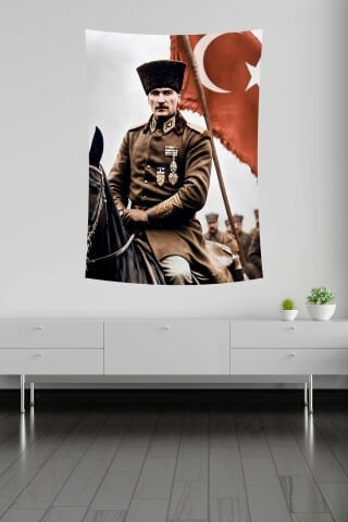 Atatürk ve Türk Bayrağı Atlı Komutan Duvar Örtüsü