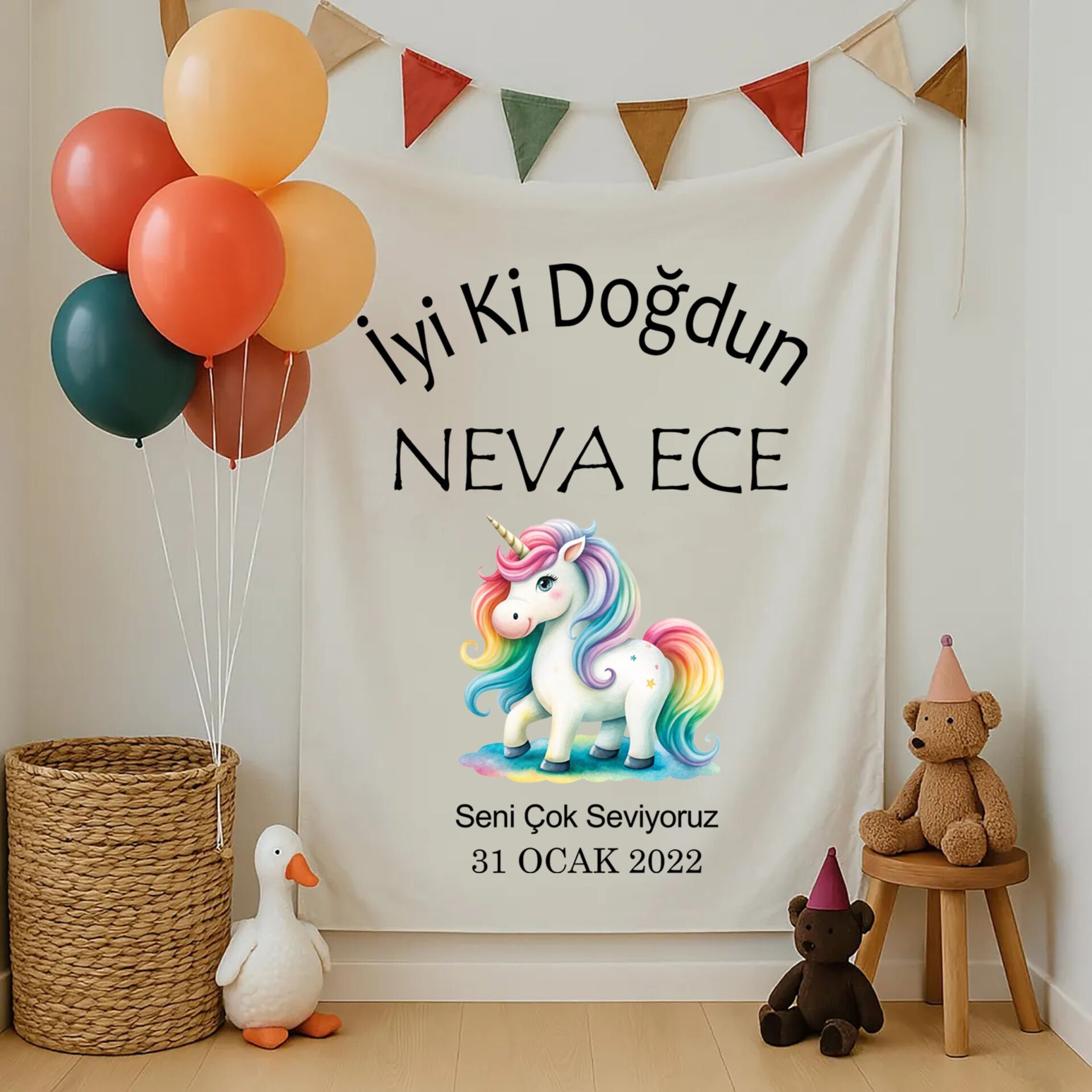 Kişiye Özel Unicorn Doğum Günü Duvar Örtüsü