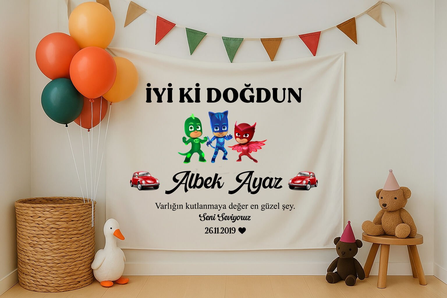 Doğum Günü Duvar Örtüsü